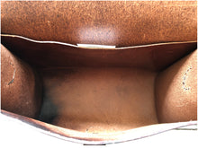 Load image into Gallery viewer, Leather Camera Bag