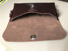 Load image into Gallery viewer, Simple Leather Purse with Quick Closure in full grain Horween leather
